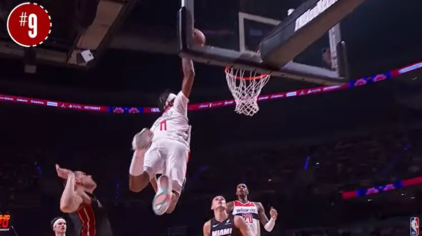 Vidéo : l’énorme alley-oop entre Alexandre Sarr et Bilal Coulibaly