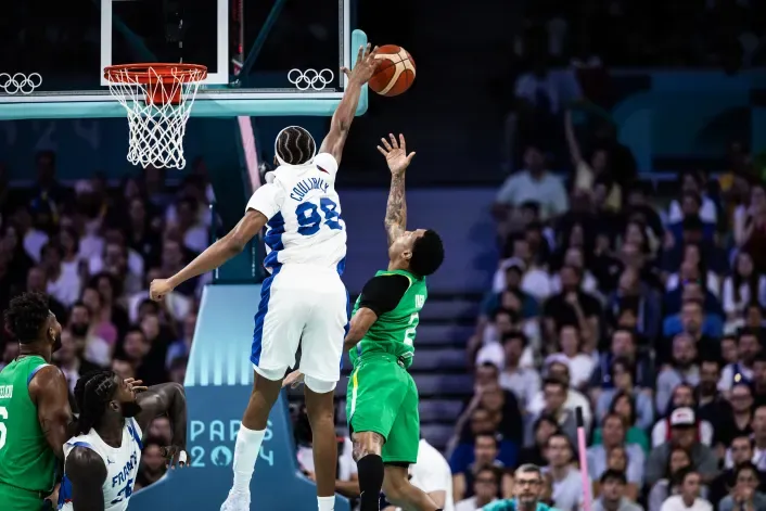 NBA : Bilal Coulibaly, fin de saison prématurée