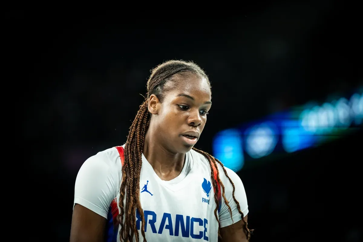 Un salaire annuel de 70 000 euros à Seattle pour Dominique Malonga