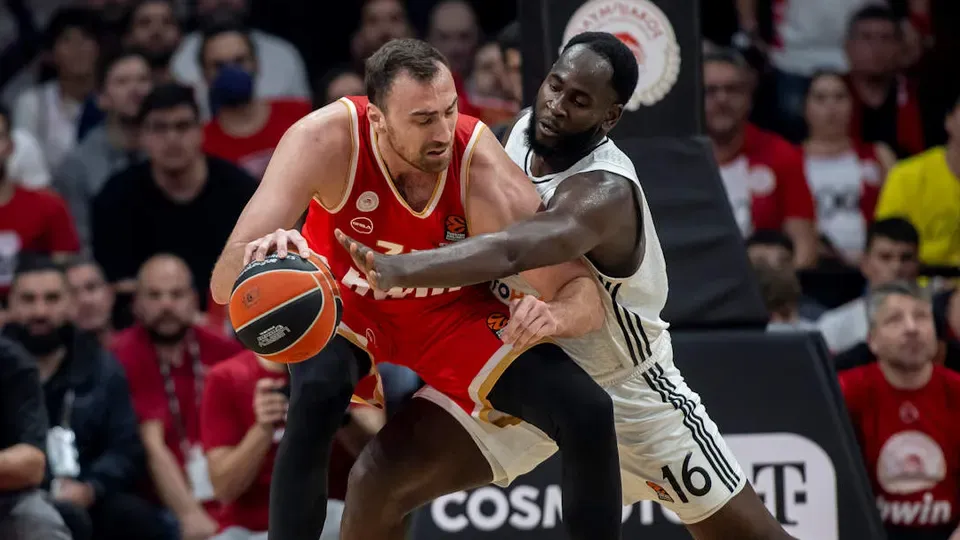 Euroleague : L'Olympiakos vient à bout d'un Real Madrid revanchard et fait le break