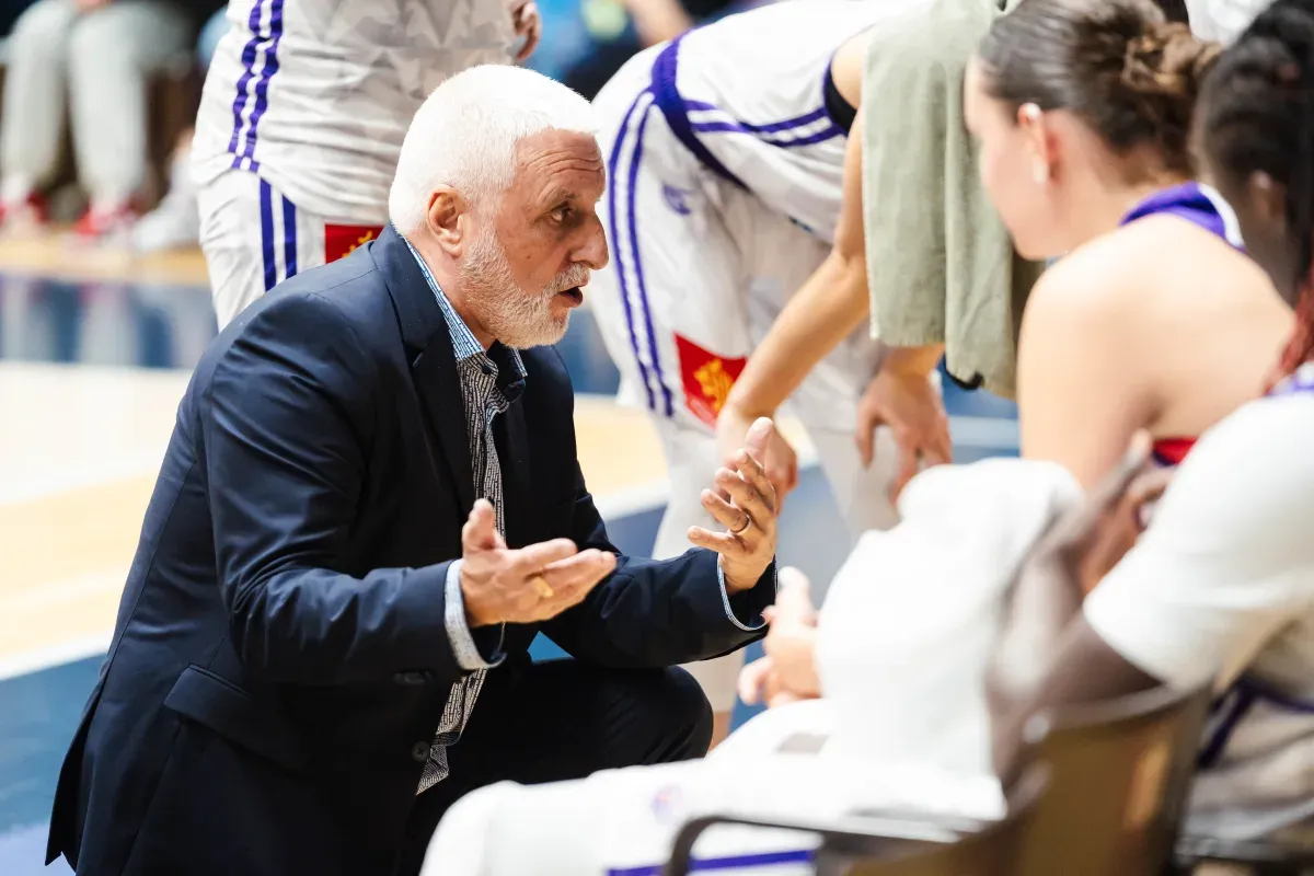 François Gomez, coach de Tarbes : "Le TGB revient dans l'actualité du basket féminin français à tous les niveaux"