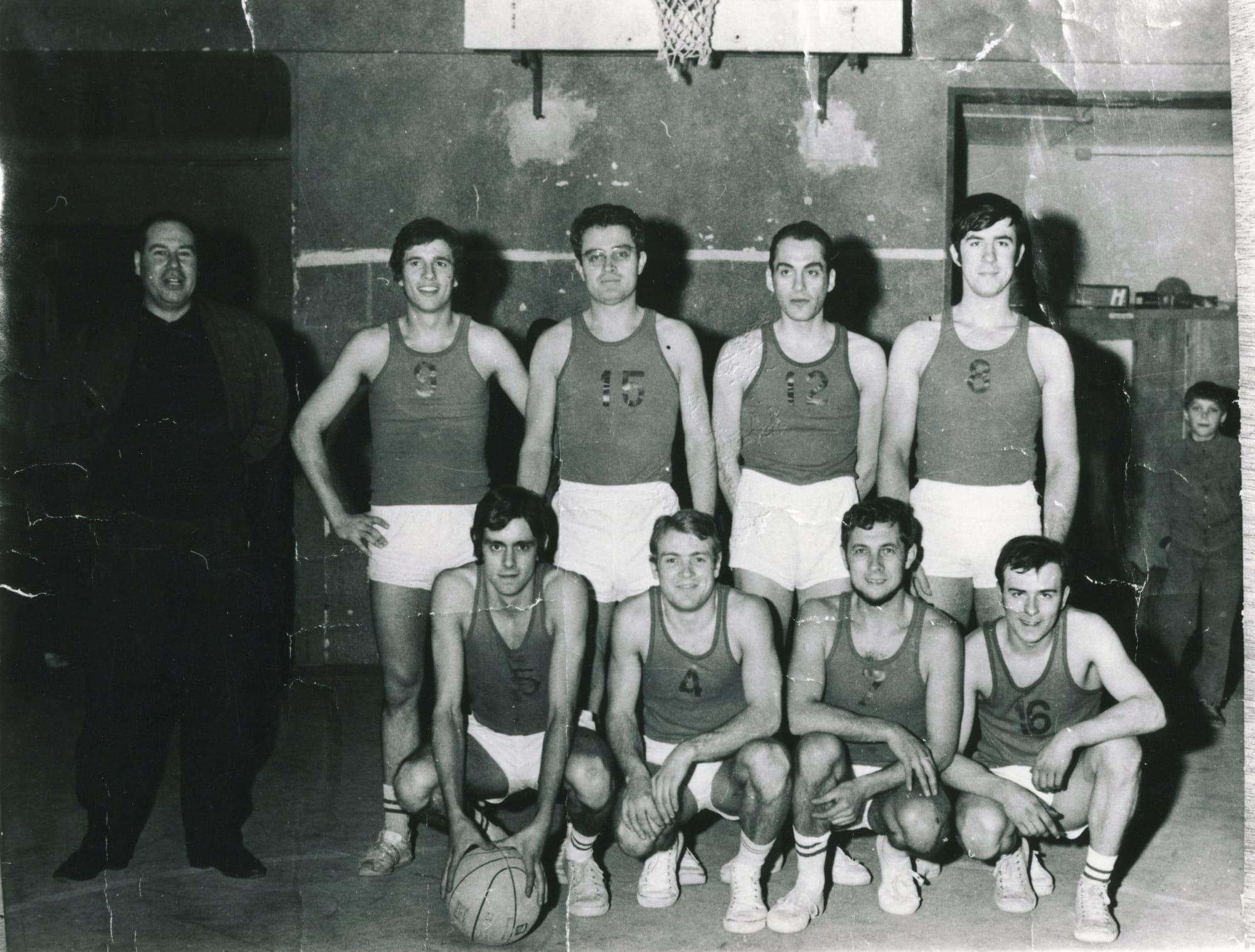 Lionel Jospin avec l'équipe de l'USM Malakoff