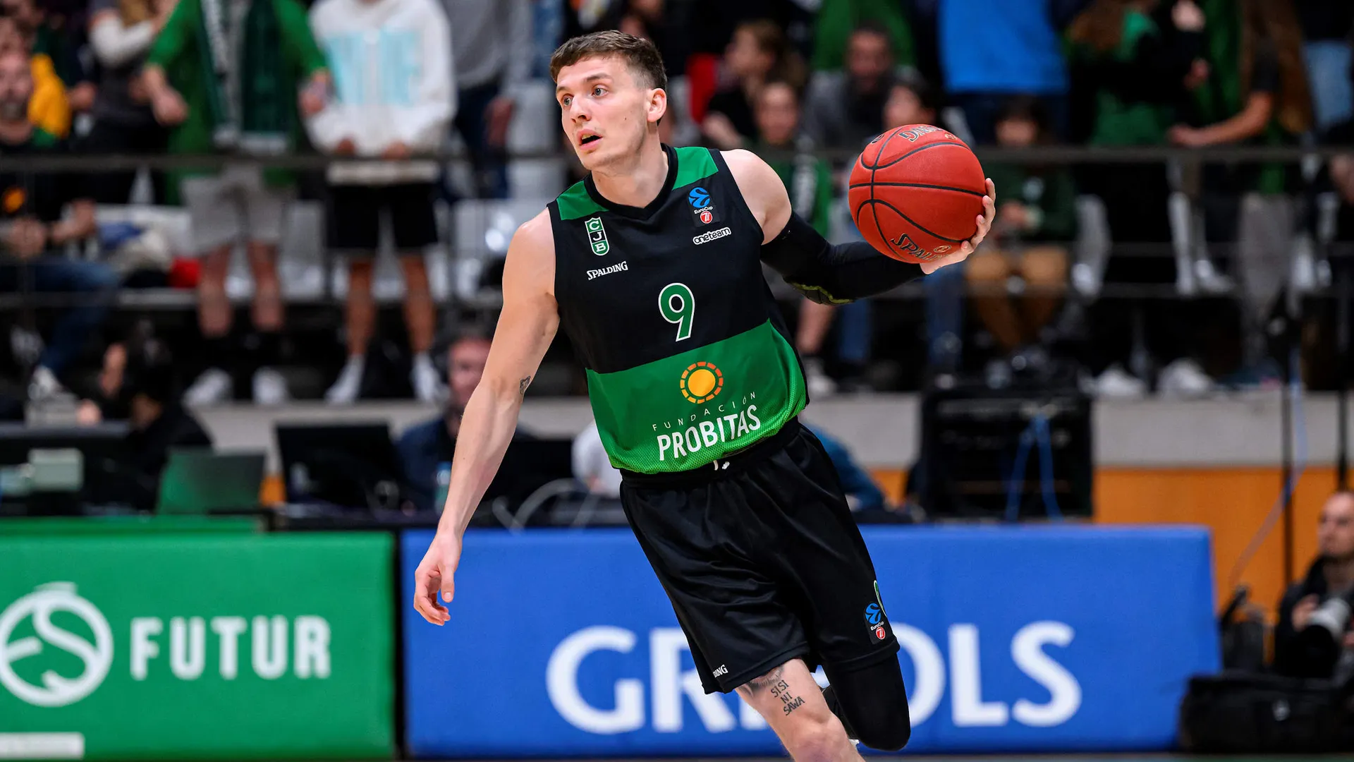 Kyle Guy haciendo una declaración sobre la G-League y la Euroliga