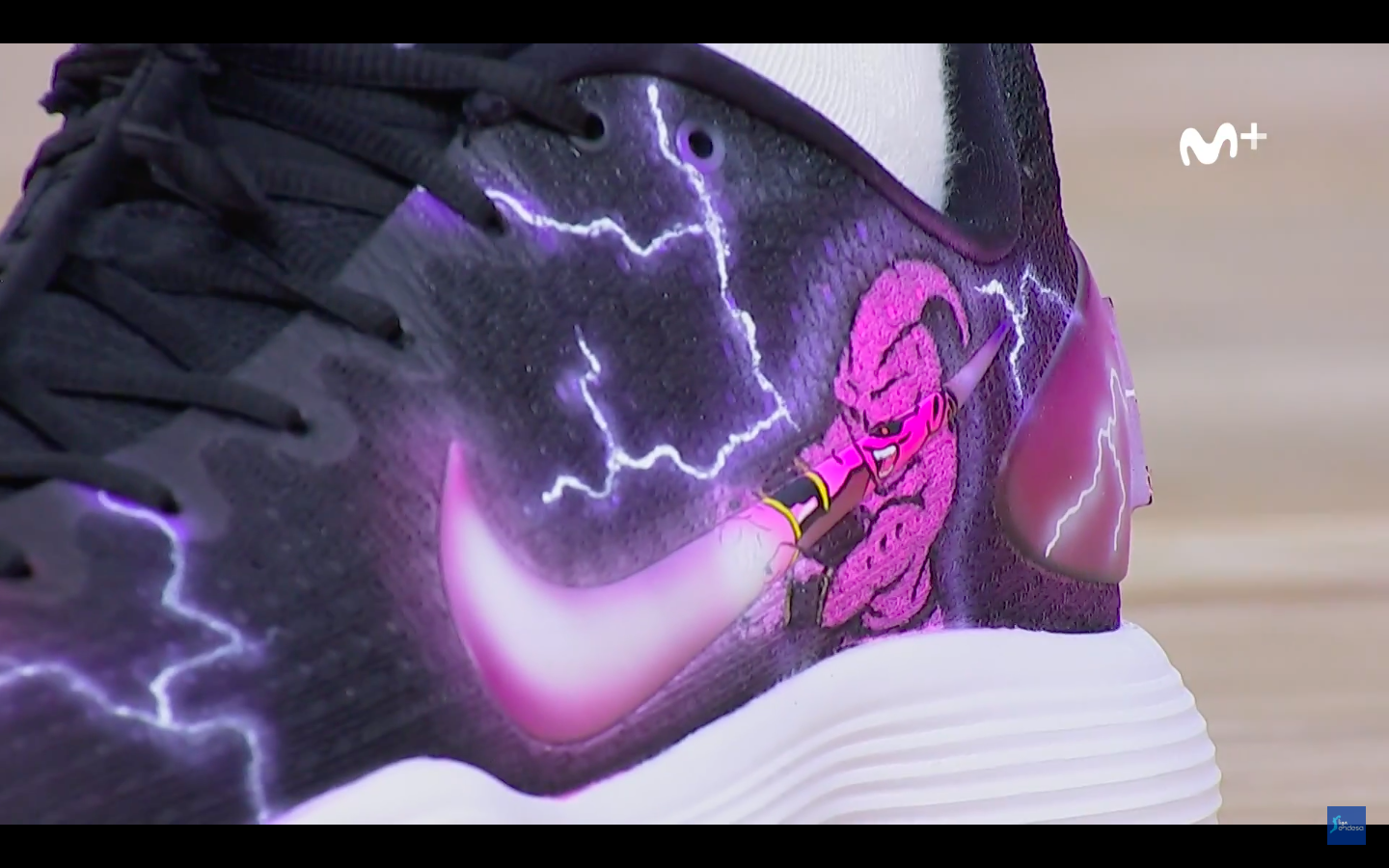 Chaussure nike dragon ball clearance