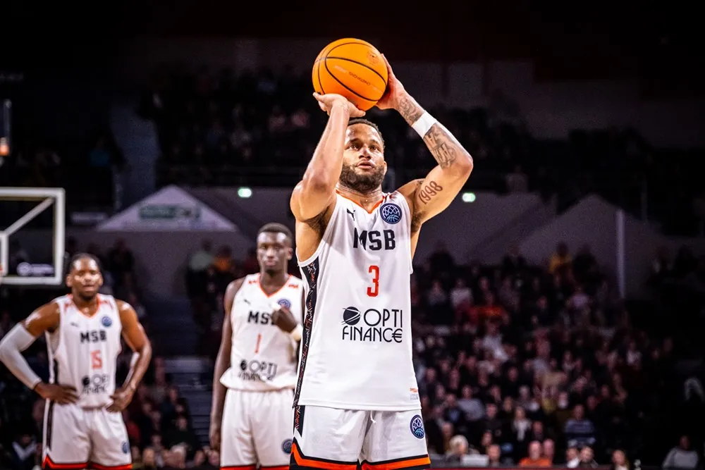 La ville du Havre transforme les poubelles en paniers de basket pour plus  de propreté et de fun