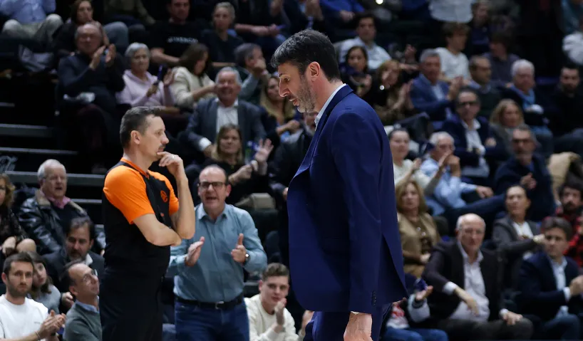 Après la gifle infligée par l’ASVEL, Valence se sépare de son coach Alex Mumbru