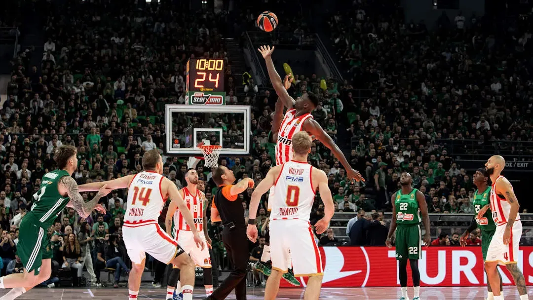 Finale du championnat grec : Panathinaikos 1, Olympiakos 0 - "Détruisez-les !"