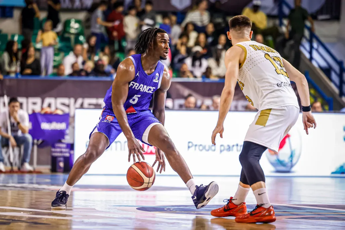 Adam Mokoka proche de la JL Bourg