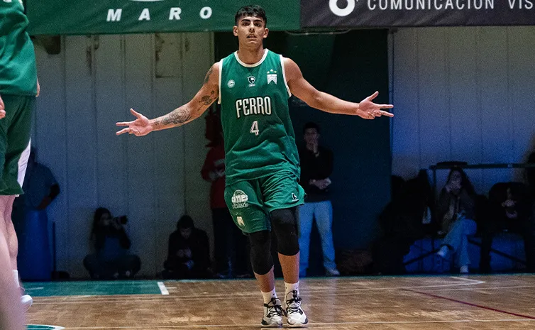 Vidéo : Le panier au buzzer de l'année