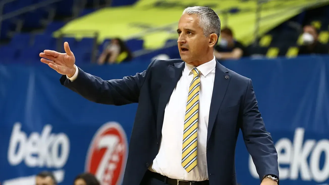 Igor Kokoskov (Anadolu Efes) : « Je pense que le paysage mondial du basket-ball va changer »