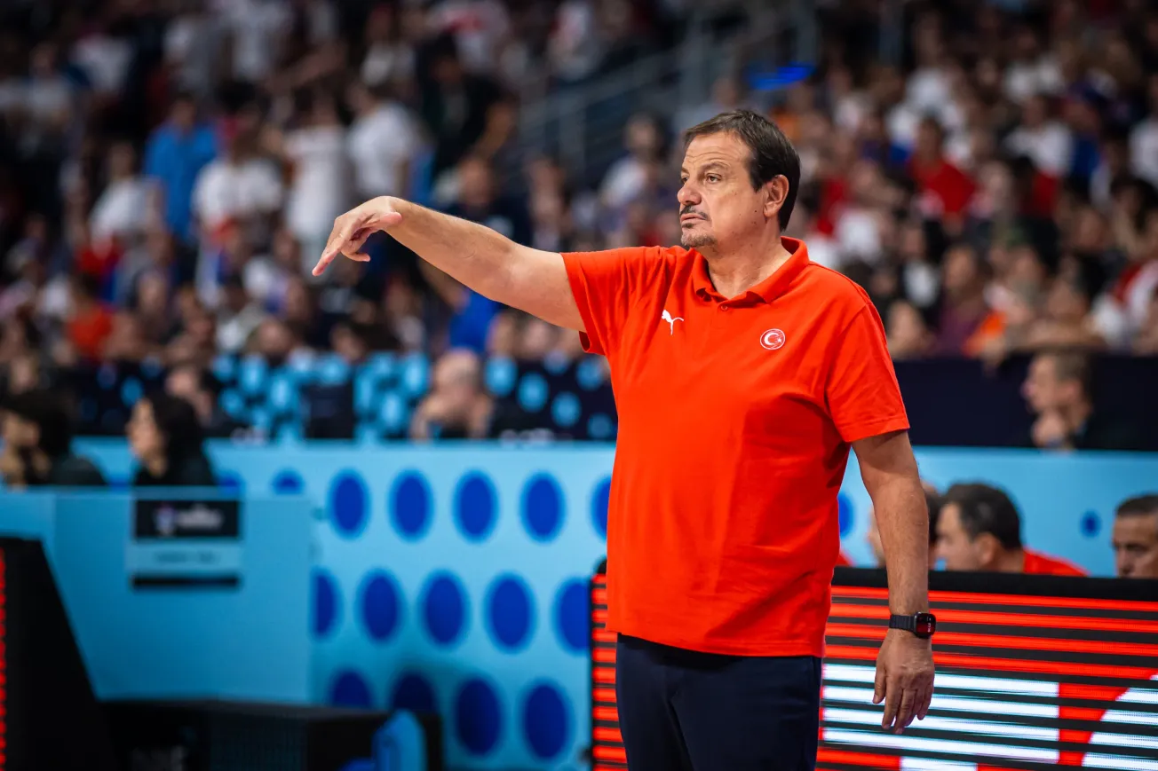 Ergin Ataman déplore l'absence de journalistes... à Paris !