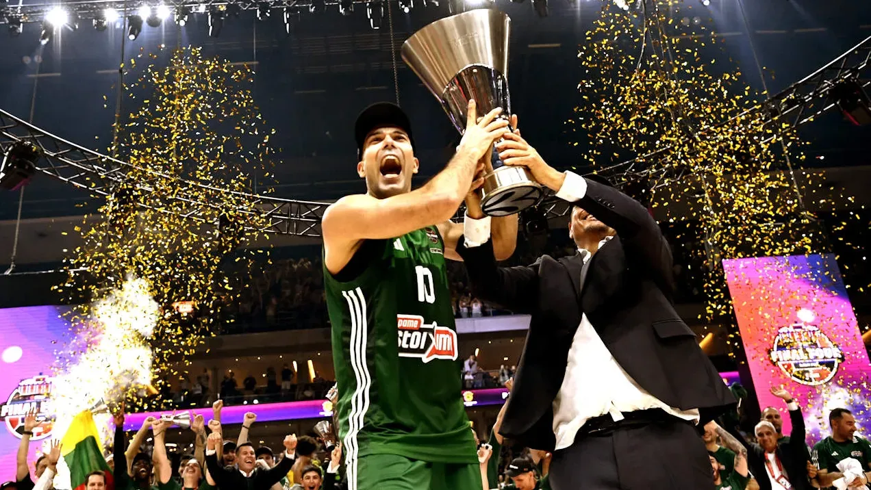 Le Panathinaïkos prolonge la légende grecque Kostas Sloukas