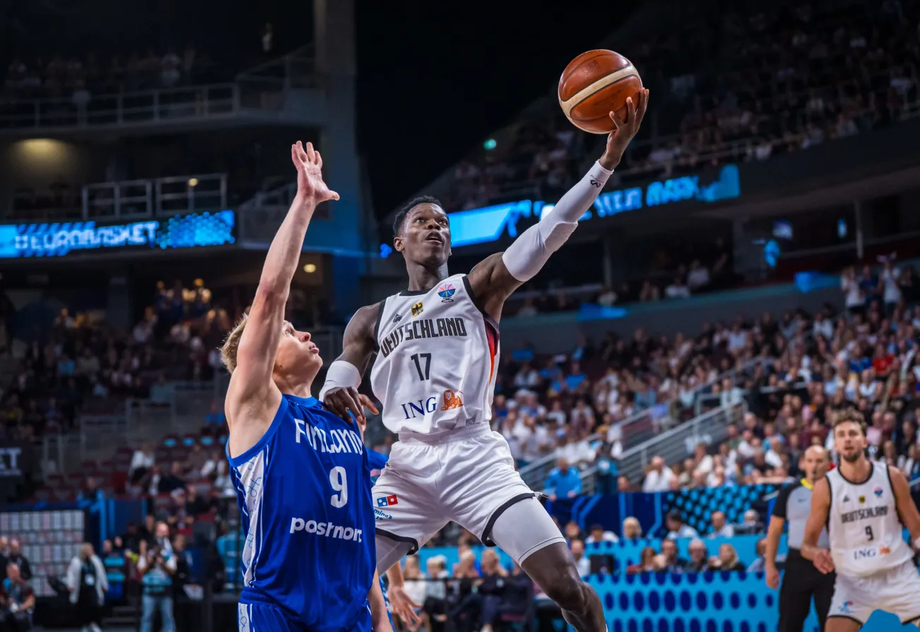 Dennis Schröder est l'homme de l'année en Allemagne pour Playboy