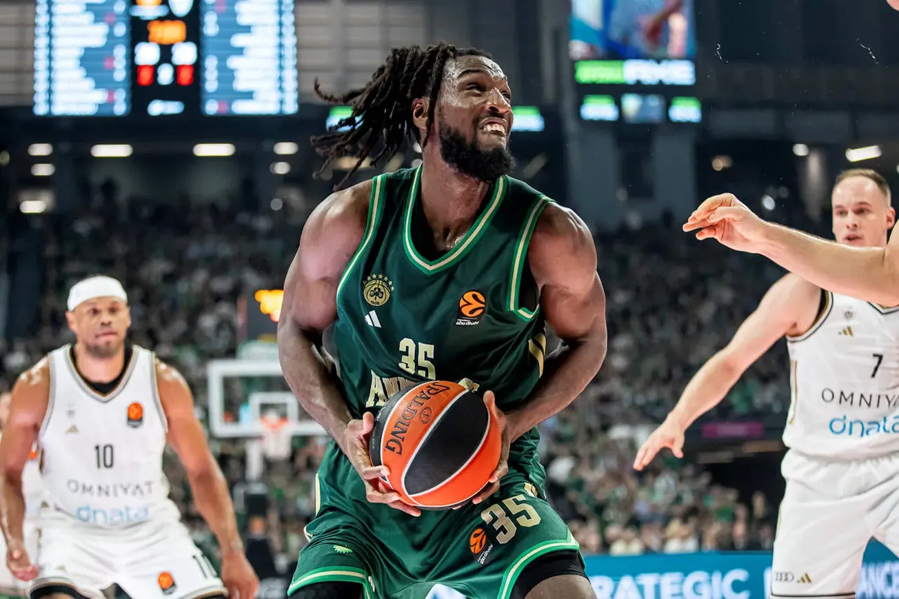 Kenneth Faried va finir la saison avec le Panathinaïkos