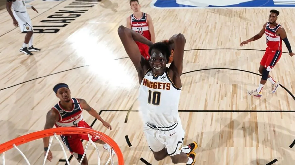 Le géant Bol Bol en partance pour les Philippines