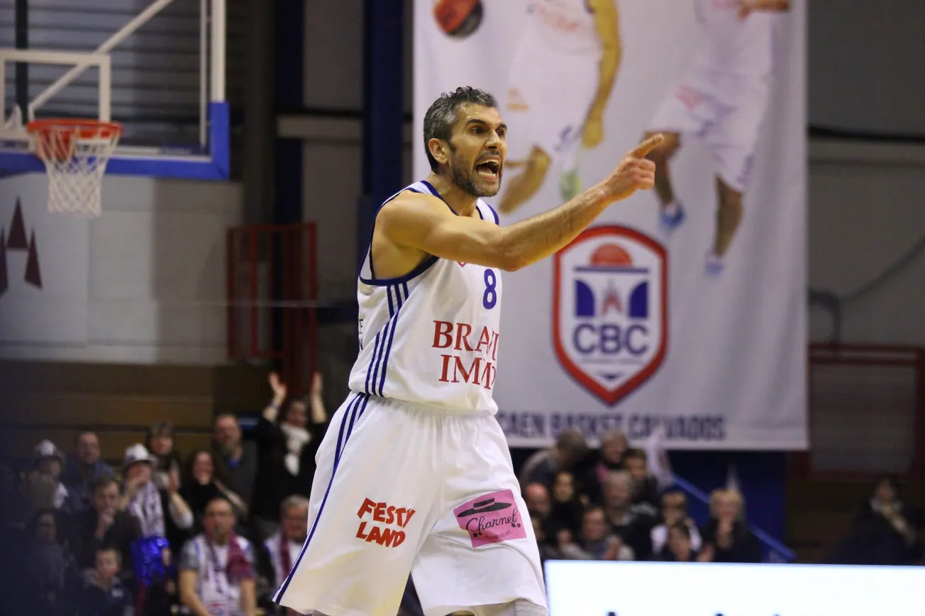 Caen : Trois joueurs raccrochent