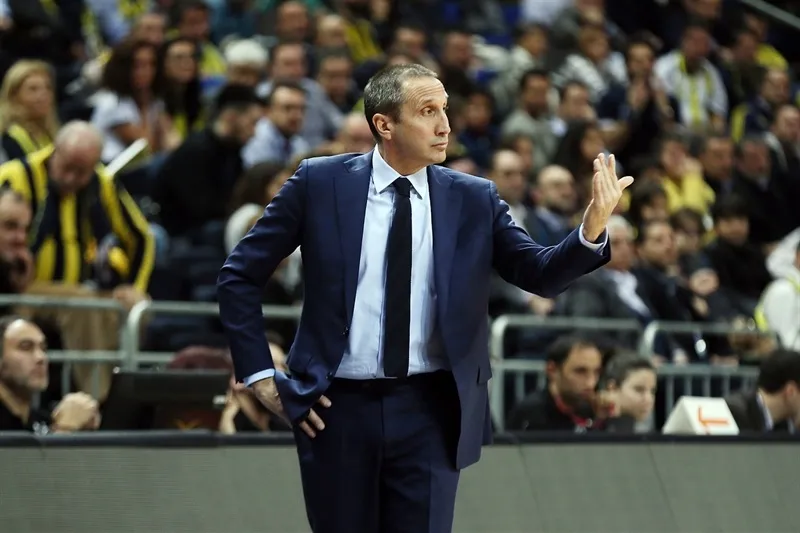 Deux jours après la déroute face à l’ASVEL, Olympiakos se sépare de David Blatt !