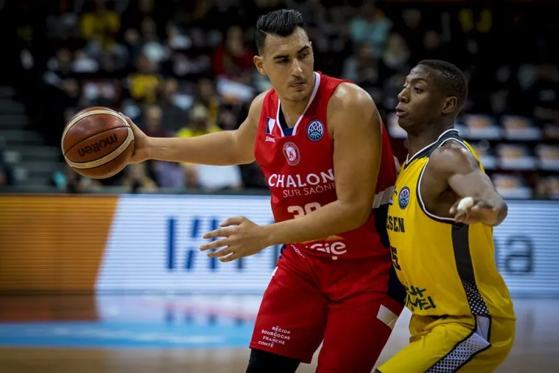 Le Belge Khalid Boukichou signe dans le club marocain de l’Australienne Liz Mills