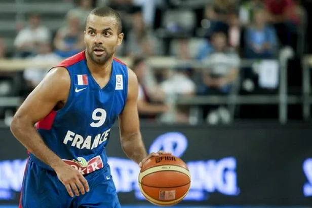 Vidéo: Tony Parker sur Konbini – Son meilleur souvenir, c’est le titre de champion d’Europe de 2013