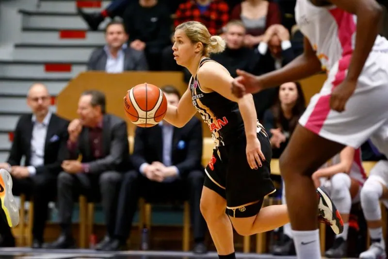 Féminines – Amel Bouderra (Charleville): « Cela nous avait manqué cette atmosphère, cette ambiance, cette pression de la gagne »