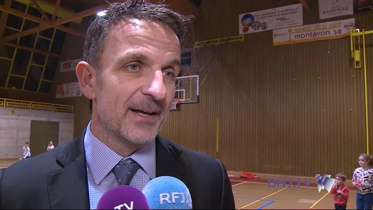 Pro B: Le coach Emmanuel Schmitt prolongé deux ans à Aix-Maurienne