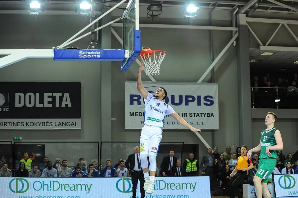 Lituanie : un scout des Lakers pour voir LiAngelo Ball face à Nevezis