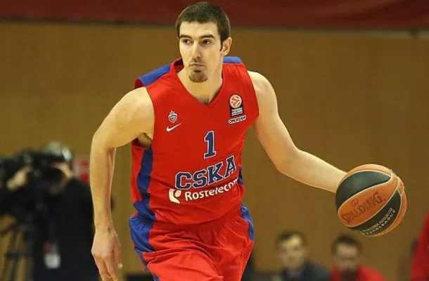 Nando De Colo élu dans le 5 Majeur de l’Euroleague