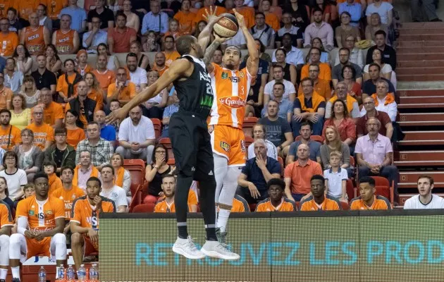 Champion de France avec Le Mans en 2018, Justin Cobbs sera t-il avec le Monténégro contre la France ?