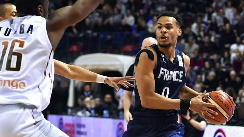 Elie Okobo (Pau) va être testé par les Denver Nuggets et les Portland Trailblazers