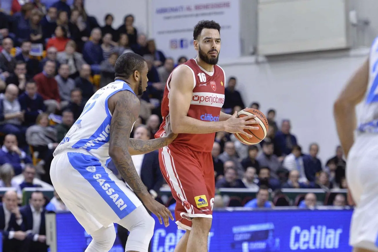 Italie : Tyler Cain (ex CCRB) prolonge son contrat avec Varese
