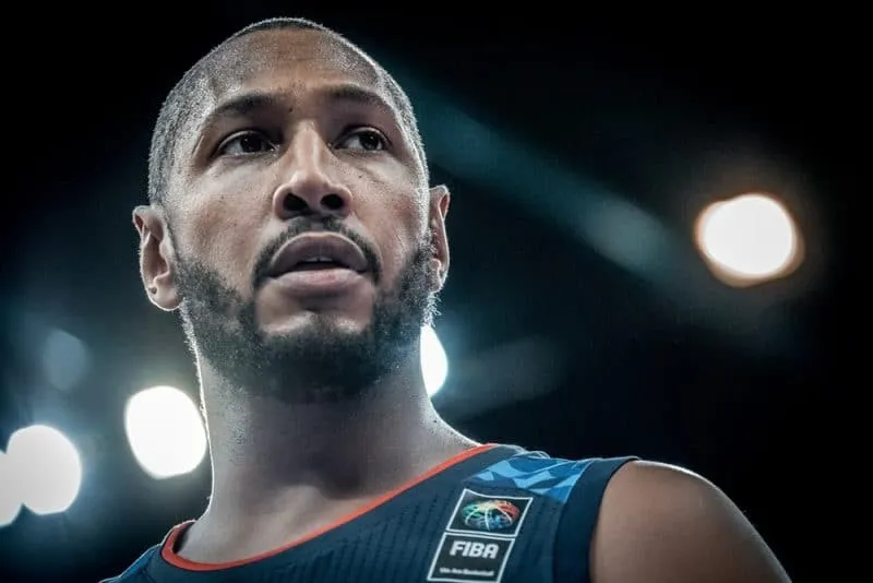 Ce soir, Boris Diaw va égaler le sélections de sélections de sa mère, Elisabeth Riffiod