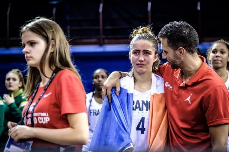 Arnaud Guppillotte (coach des U17 féminines) : « A leur trial en mars, les Américains ont 280 joueuses pour faire une sélection de 12. Alors que moi quand je fais une détection large, j’ai 24 joueuses »