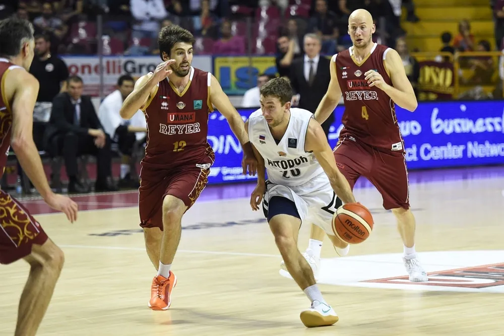 Allemagne : le fils de John Stockton, Michael prolonge à Gottingen