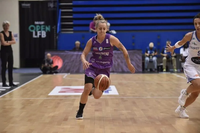 Open féminin: Basket Landes prive Landerneau d’une première victoire en Ligue Féminine. 18 points et 10 passes pour Céline Dumerc