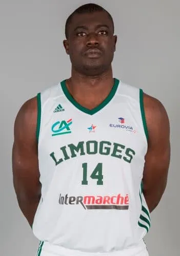 Fréjus Zerbo (ex-Limoges) vers la JL Bourg