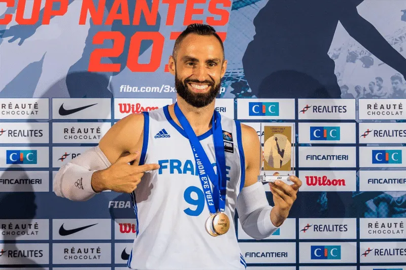 Angelo Tsagarakis met fin à sa carrière d’international en 3×3