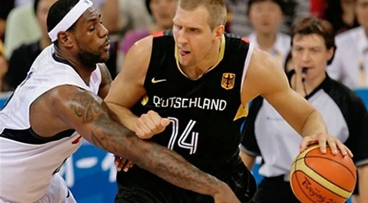 La phrase – Denis Schröder (Oklahoma Thunder): « Dirk Nowitzki fait probablement partie du top 3 des meilleurs joueurs européens de tous les temps »