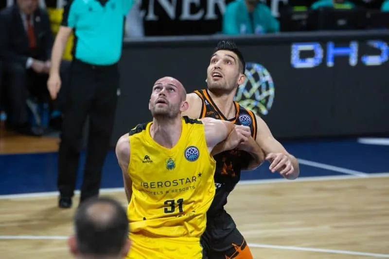 Belgique: Anvers et Pierre-Antoine Gillet (ex-Chalon) qualifiés pour les quarts-de-finale de BCL