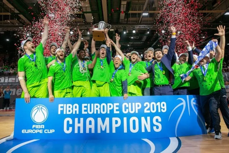 Le Dinamo Sassari vainqueur de la FIBA Europe Cup