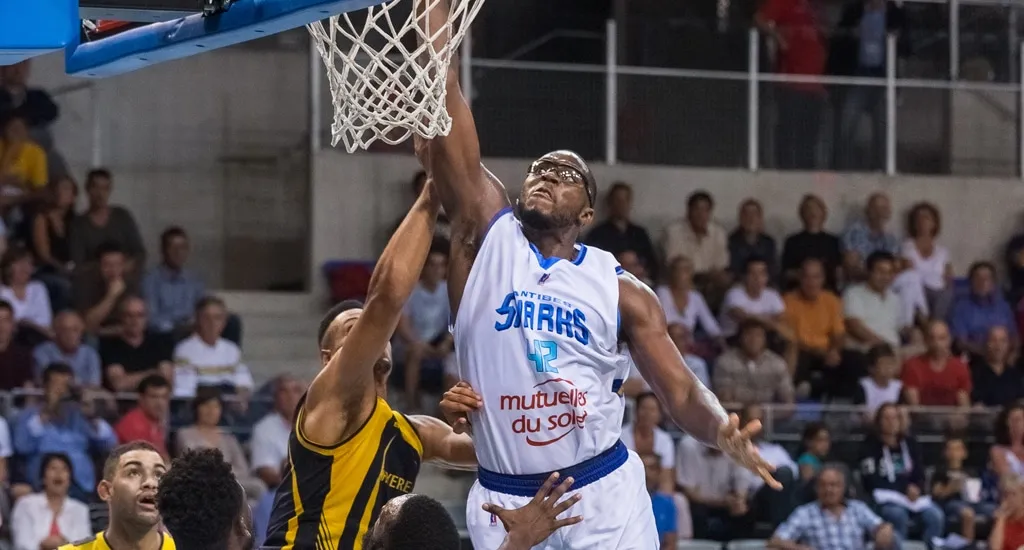 Jeep® ÉLITE : Chris Otule quitte Antibes pour la Chine