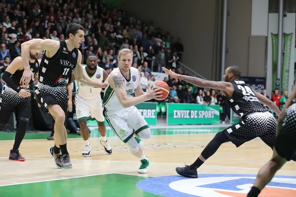 Haukur Palsson (Nanterre) rejoint l’Unics Kazan