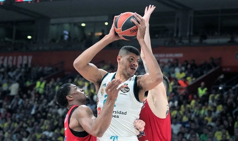 Espagne : Walter Tavares (Real Madrid) et Cristina Ouvina (Valence) élus géants de l’année 2020