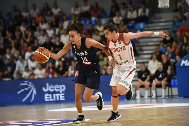 Ivano Ballarini (directeur sportif des Bleues): « Bria Hartley est modeste, super agréable à vivre »