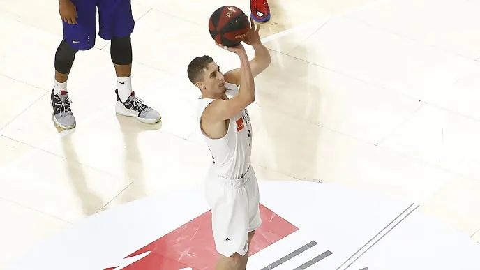 Jayce Carroll (Real Madrid) : « Le premier conseil que je donnerais à un enfant est de ne pas shooter à trois-points »