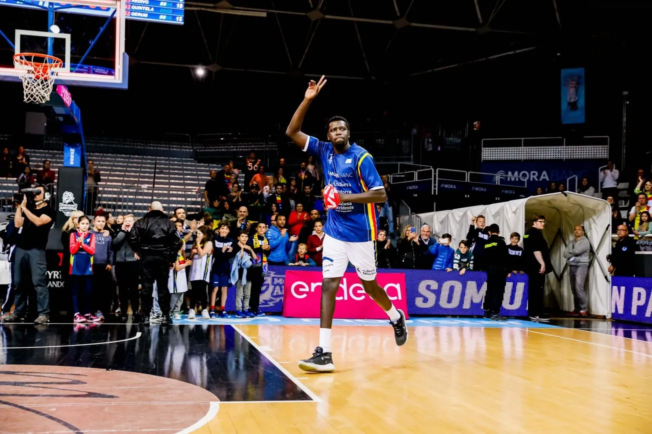 [REDIFF] En direct avec… Landing Sané (Orléans) : « les Français sont plus athlétiques mais les Espagnols sont plus intelligents dans le jeu »