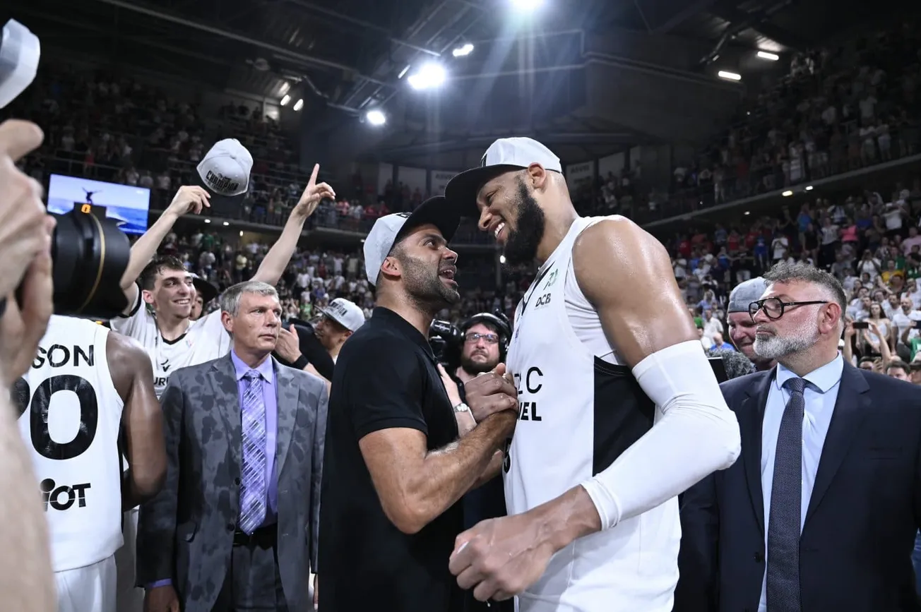 Vidéo: Les commentaires des champions de France sur Asvel Time