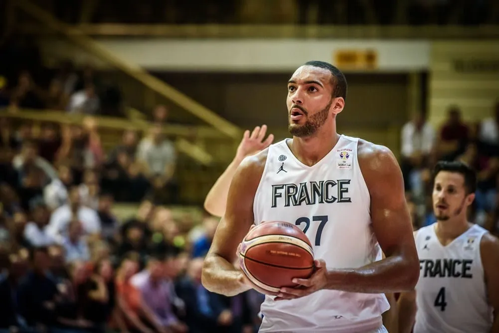 La vidéo: Oui, Rudy Gobert possède un shoot à trois-points