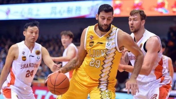 Giannis Bourousis à Gran Canaria