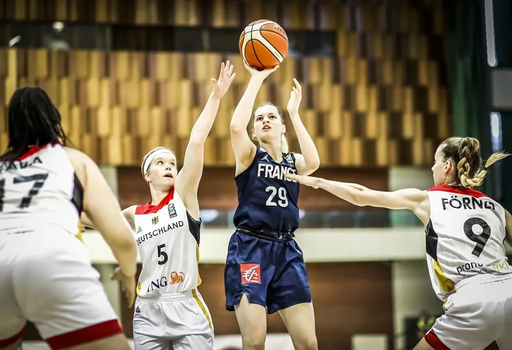 Euro U18 féminines: La France brillamment en demi-finale !