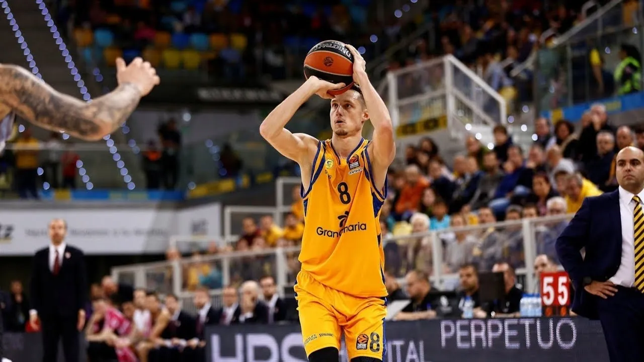 Marcus Eriksson à l’Alba Berlin
